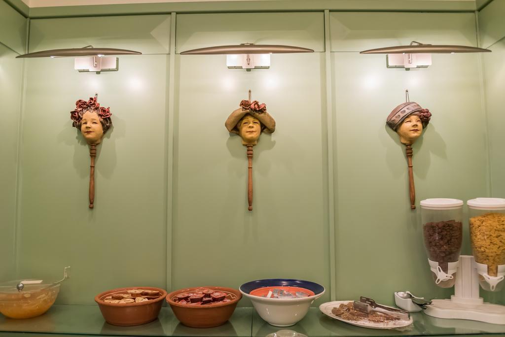 קרפניסיון City Hotel Apollonion מראה חיצוני תמונה