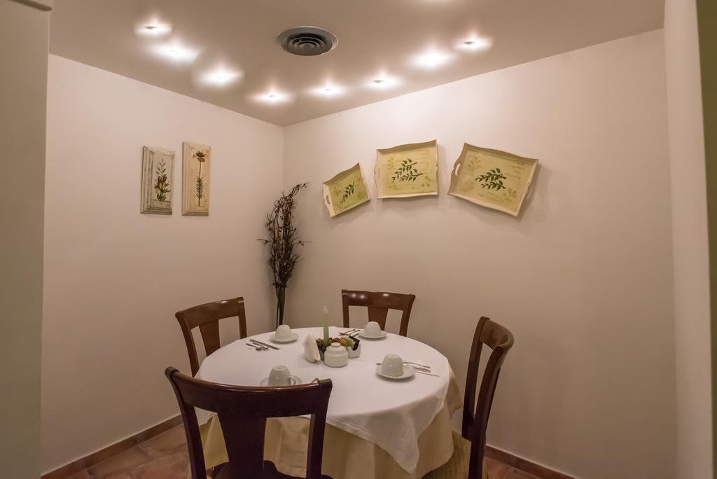 קרפניסיון City Hotel Apollonion מראה חיצוני תמונה