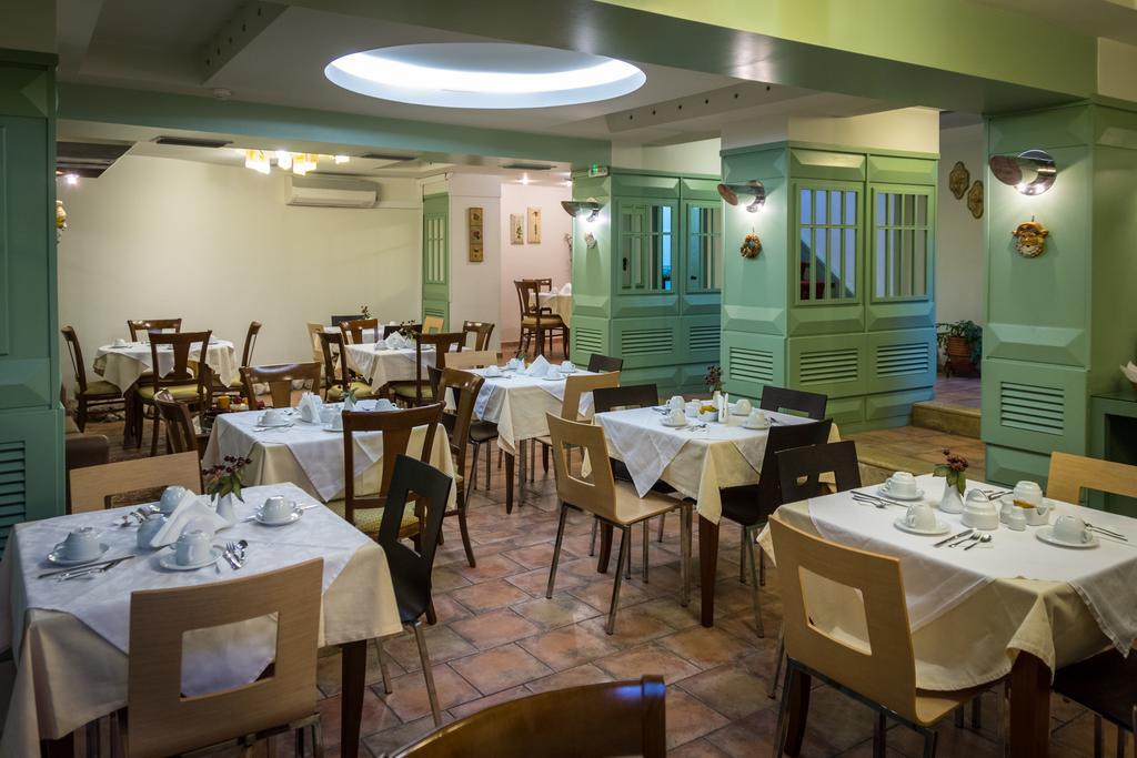 קרפניסיון City Hotel Apollonion מראה חיצוני תמונה