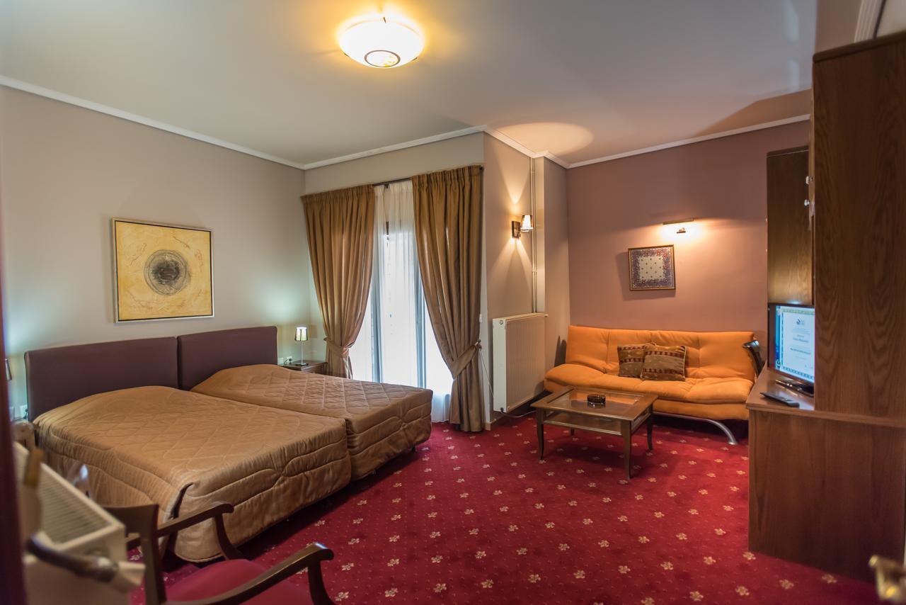 קרפניסיון City Hotel Apollonion מראה חיצוני תמונה