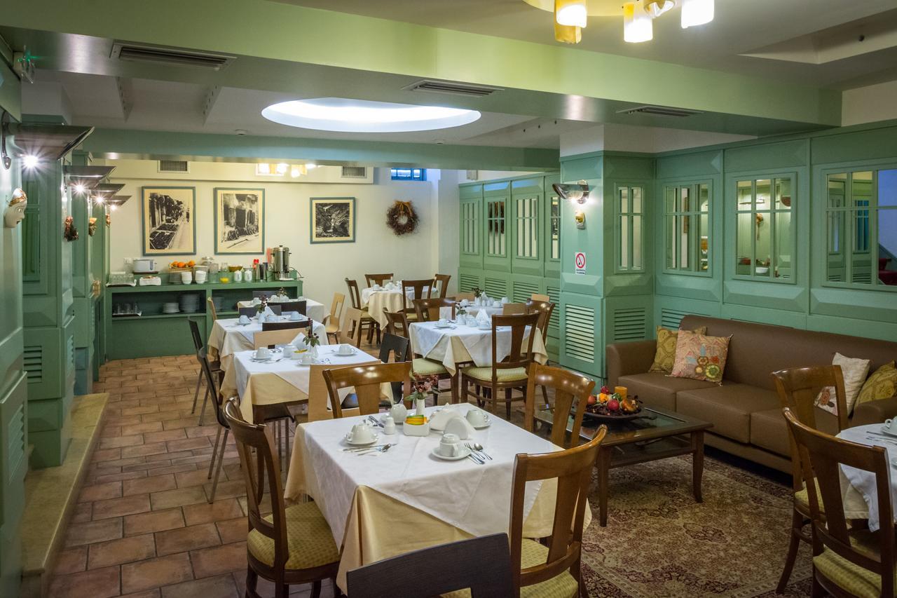 קרפניסיון City Hotel Apollonion מראה חיצוני תמונה